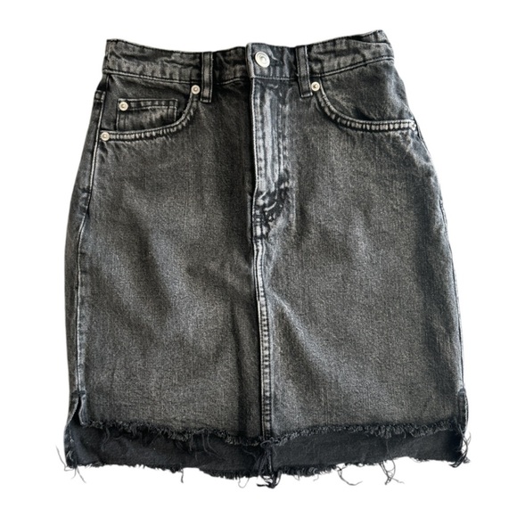 H&M Dresses & Skirts - H&M Denim Skirt